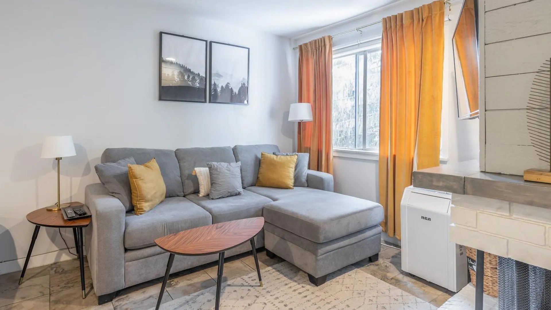 Whistler Studio Next 2Lifts W/Free Parking 0*,  Canada