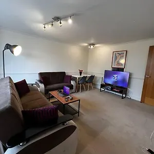 stylish-one-bedroom-flat-furnished.cambridgehotelsuk.com/